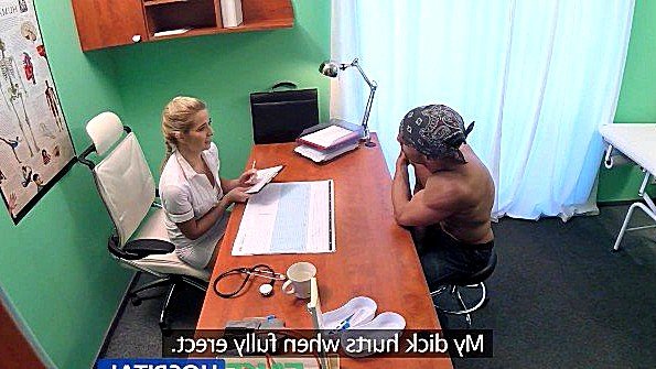ебу маму в титьки