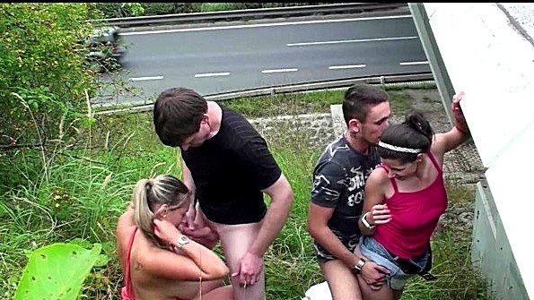ебусь с титьками мамы